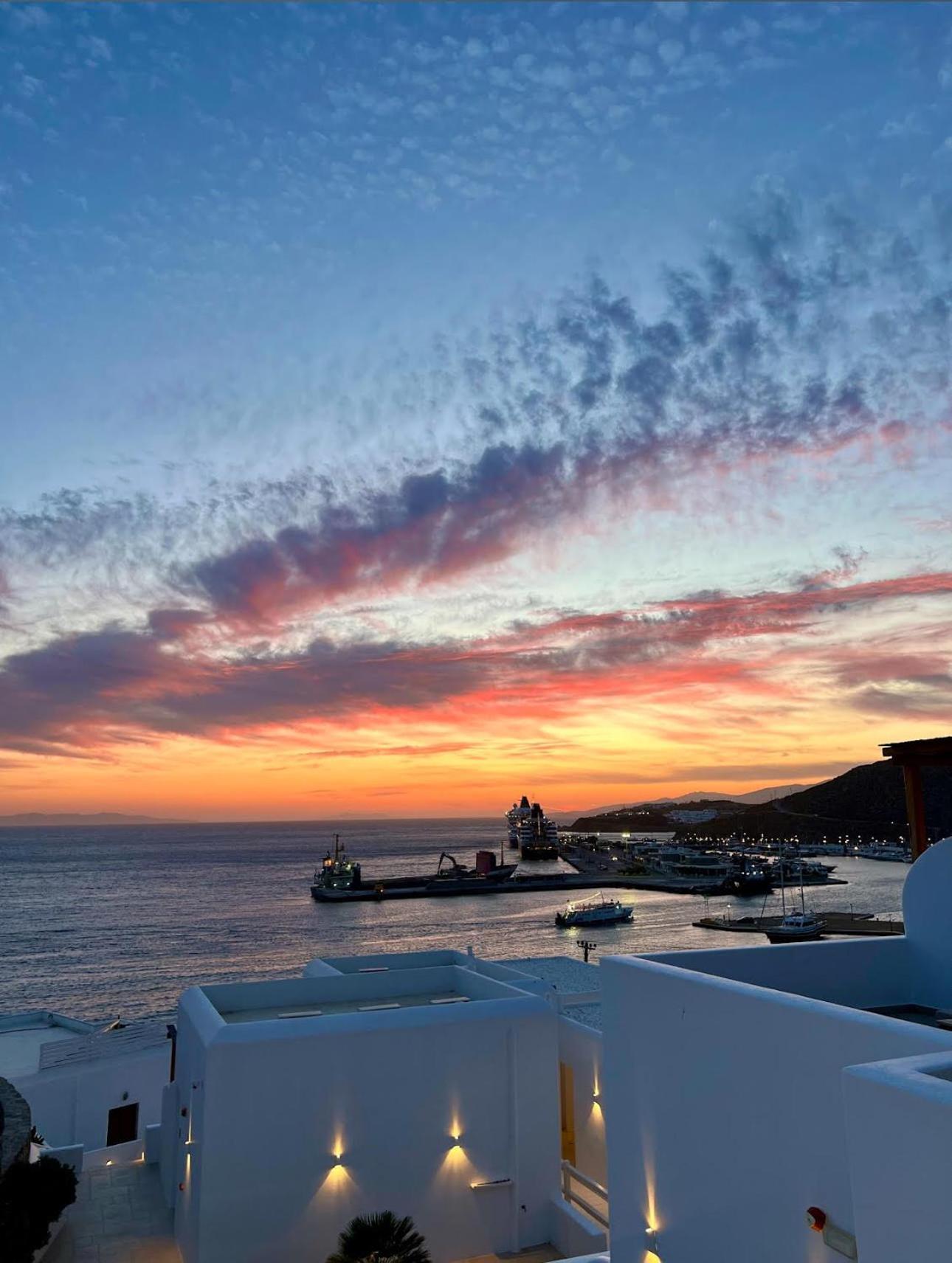 Avra Mykonos Hotel Tourlos Buitenkant foto