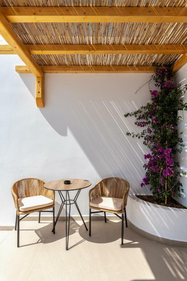 Avra Mykonos Hotel Tourlos Buitenkant foto
